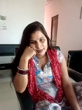 Snapshot of Shivani5555 chatting on September 20, 2025, 9:54 am Shivani5555 online show from September 20, 2025, 9:54 am