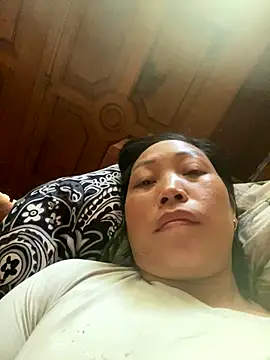 Snapshot of Lai005 chatting on October 29, 2025, 2:25 am Lai005 online show from October 29, 2025, 2:25 am