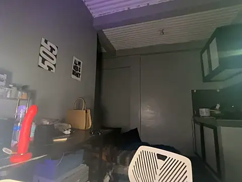 PinayLina18 online show from April 19, 2026, 1:16 am