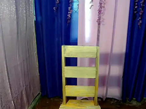 Snapshot of cyd_twink chatting on November 25, 2025, 4:45 am cyd twink online show from November 25, 2025, 4:45 am