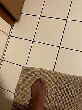 Snapshot of andrey1887 chatting on October 5, 2025, 1:37 am andrey1887 online show from October 5, 2025, 1:37 am