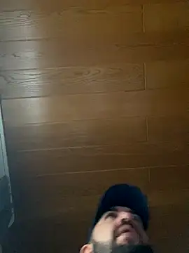 Snapshot of andrey1887 chatting on October 9, 2025, 6:11 am andrey1887 online show from October 9, 2025, 6:11 am