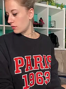 TheRealJessyLey online show from September 18, 2025, 11:40 pm