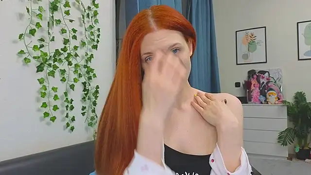 Olivia Rid  online show from December 21, 2025, 9:44 pm