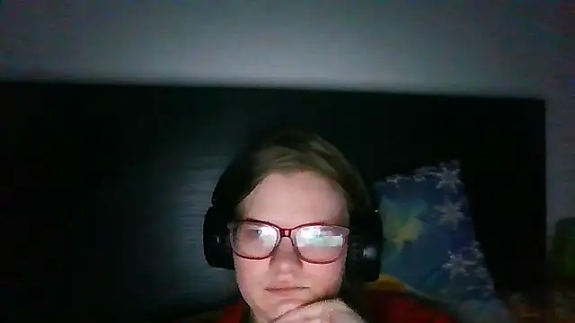Snapshot of Moonolighta chatting on March 14, 2026, 4:12 pm Moonolighta online show from March 14, 2026, 4:12 pm