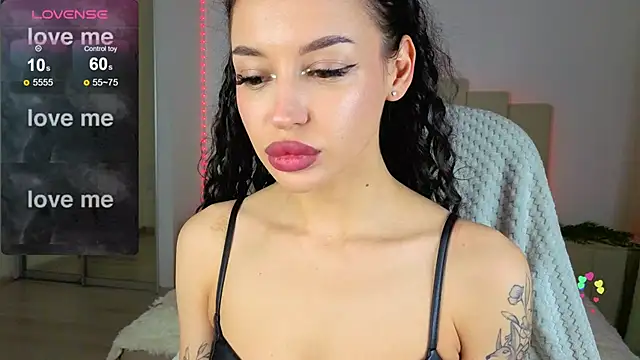 Alexa   Hill online show from October 14, 2025, 1:06 am