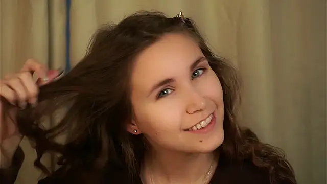 EthalFlowers online show from November 4, 2025, 1:27 am