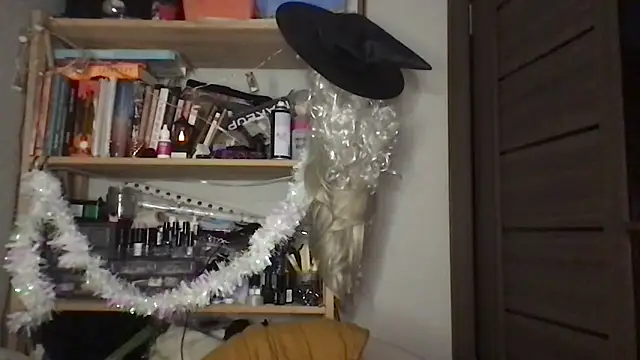 Yuna5343 online show from January 6, 2026, 8:23 pm