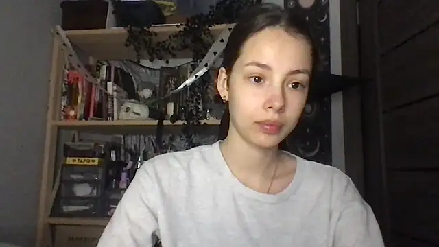 Yuna5343 online show from February 24, 2026, 11:25 pm