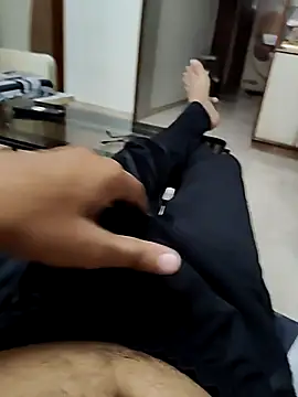 Snapshot of Ritesh08679 chatting on October 28, 2025, 5:48 pm Ritesh08679 online show from October 28, 2025, 5:48 pm