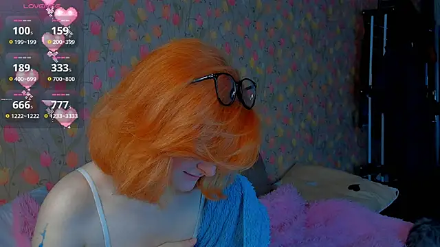 Snapshot of Squirrel_Bunny chatting on October 13, 2025, 8:31 pm Squirrel Bunny online show from October 13, 2025, 8:31 pm