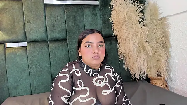 Snapshot of Chloe_jackson25 chatting on February 14, 2026, 6:37 pm Chloe jackson25 online show from February 14, 2026, 6:37 pm