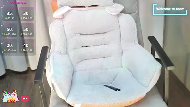 Snapshot of LINLIN-2025 chatting on November 7, 2025, 2:17 pm LINLIN-2025 online show from November 7, 2025, 2:17 pm