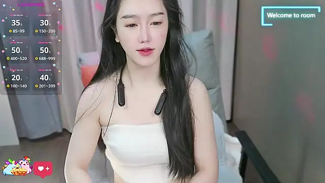 Snapshot of LINLIN-2025 chatting on December 1, 2025, 2:11 pm LINLIN-2025 online show from December 1, 2025, 2:11 pm