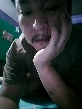 Snapshot of lilldickyyy chatting on May 3, 2026, 4:46 pm lilldickyyy online show from May 3, 2026, 4:46 pm
