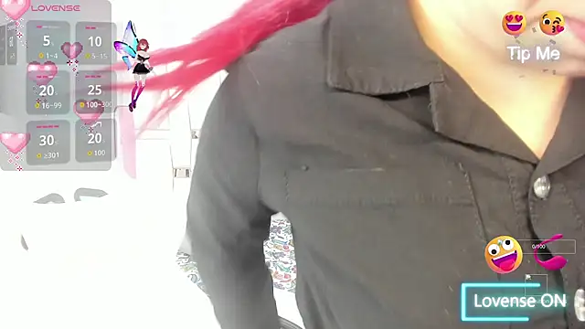 Katalina red online show from October 13, 2025, 12:49 pm