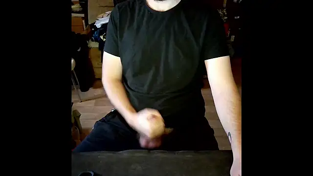 Snapshot of _SpicyStuff_@xh chatting on December 4, 2025, 10:57 am SpicyStuff xh online show from December 4, 2025, 10:57 am