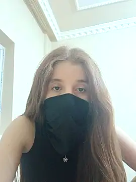 Snapshot of Arora07 chatting on September 19, 2025, 10:32 pm Arora07 online show from September 19, 2025, 10:32 pm