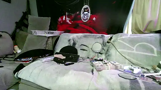 Splash Queen420 online show from November 7, 2025, 6:46 am