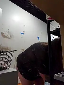 Snapshot of Love86Emily chatting on December 1, 2024, 4:51 pm Love86Emily online show from December 1, 2024, 4:51 pm