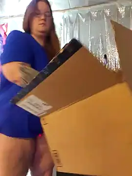 Snapshot of Love86Emily chatting on January 17, 2025, 6:54 pm Love86Emily online show from January 17, 2025, 6:54 pm