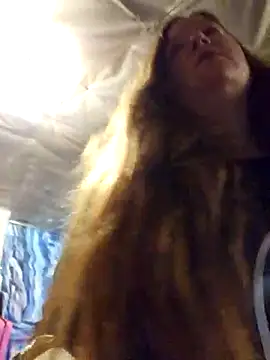 Snapshot of Love86Emily chatting on February 25, 2025, 7:58 pm Love86Emily online show from February 25, 2025, 7:58 pm