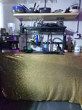 Snapshot of Love86Emily chatting on March 18, 2025, 6:15 pm Love86Emily online show from March 18, 2025, 6:15 pm