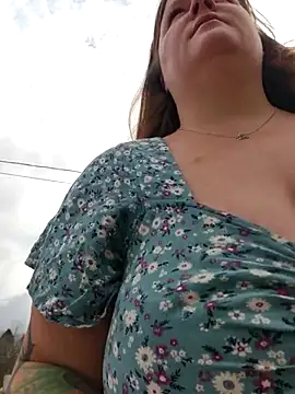 Snapshot of Love86Emily chatting on October 27, 2025, 2:54 pm Love86Emily online show from October 27, 2025, 2:54 pm