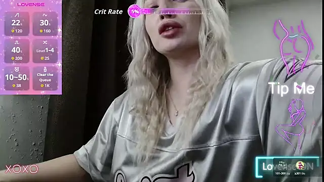 Snapshot of SpaceMarsi chatting on November 2, 2025, 5:15 pm SpaceMarsi online show from November 2, 2025, 5:15 pm