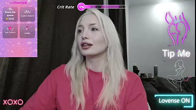 Snapshot of SpaceMarsi chatting on December 5, 2025, 8:27 pm SpaceMarsi online show from December 5, 2025, 8:27 pm