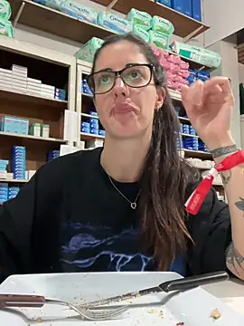 Snapshot of ferchule7 chatting on October 1, 2025, 4:46 pm ferchule7 online show from October 1, 2025, 4:46 pm