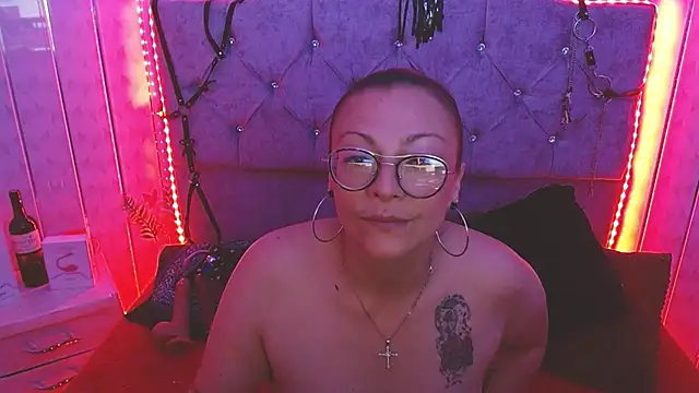 Susanahotsexxx online show from November 4, 2025, 2:54 am