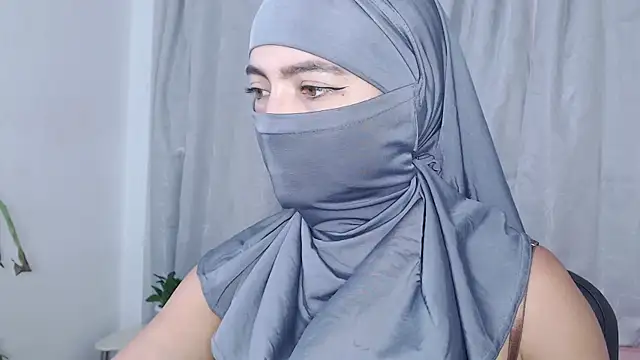 Snapshot of jade_nassar chatting on May 18, 2026, 12:18 am jade nassar online show from May 18, 2026, 12:18 am