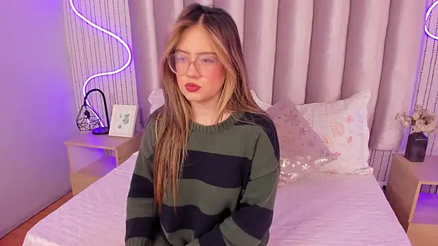 SamanthaPeachss online show from September 26, 2025, 12:31 pm