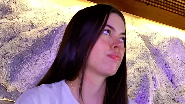 Katarina Rostova online show from November 18, 2025, 4:11 pm