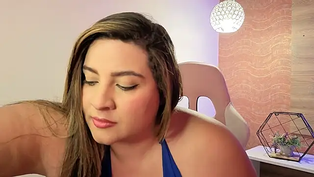 Snapshot of AgnesIvanova chatting on January 11, 2026, 6:57 pm AgnesIvanova online show from January 11, 2026, 6:57 pm