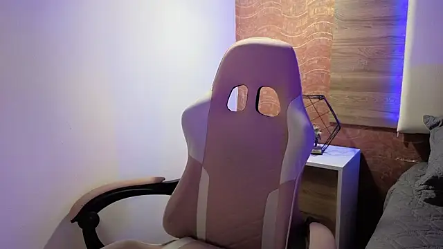 Snapshot of AgnesIvanova chatting on February 22, 2026, 6:39 pm AgnesIvanova online show from February 22, 2026, 6:39 pm