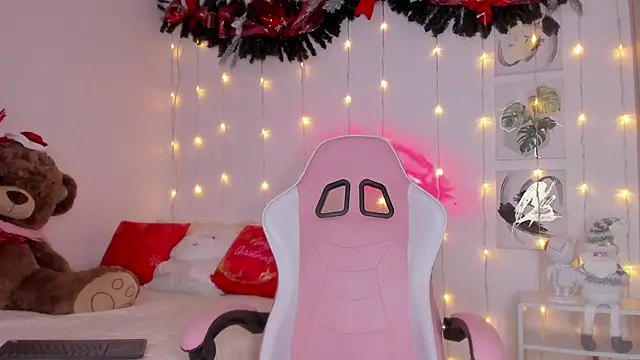 Nataly evans18 online show from December 16, 2025, 6:29 am