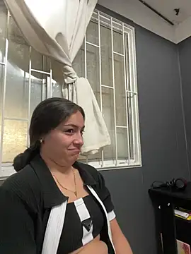 Snapshot of Alyha_Cortes chatting on February 4, 2026, 1:17 pm Alyha Cortes online show from February 4, 2026, 1:17 pm