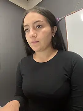 Snapshot of Alyha_Cortes chatting on February 13, 2026, 2:24 pm Alyha Cortes online show from February 13, 2026, 2:24 pm