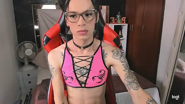 Snapshot of sara_slut21 chatting on December 28, 2024, 5:03 pm sara slut21 online show from December 28, 2024, 5:03 pm