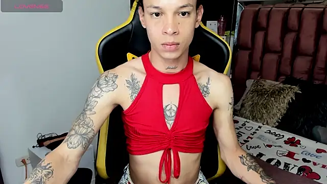 Snapshot of sara_slut21 chatting on March 4, 2025, 5:00 am sara slut21 online show from March 4, 2025, 5:00 am