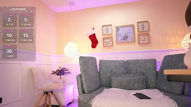 LoonaNyx online show from December 5, 2025, 11:41 am