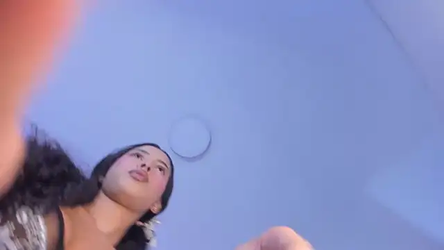 Snapshot of NoahPerez chatting on November 10, 2025, 3:38 am NoahPerez online show from November 10, 2025, 3:38 am