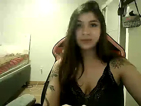 Snapshot of Becca_B chatting on November 19, 2025, 1:49 am Becca B online show from November 19, 2025, 1:49 am