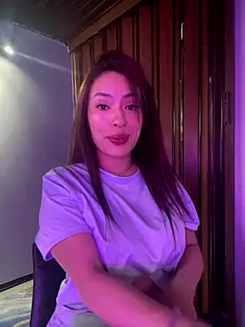 Snapshot of Adarha_Ramirez chatting on November 19, 2025, 7:08 am Adarha Ramirez online show from November 19, 2025, 7:08 am