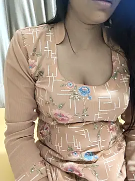 Snapshot of Shalu_G chatting on March 24, 2026, 12:43 pm Shalu G online show from March 24, 2026, 12:43 pm