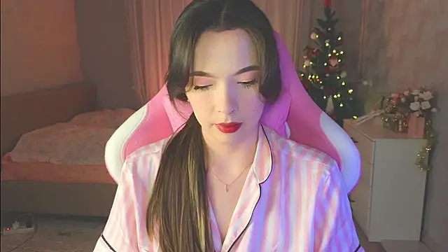 yuna sunshy online show from December 20, 2025, 2:07 am