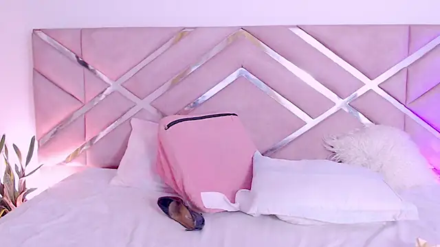 Snapshot of sofia_07 chatting on February 12, 2026, 10:38 pm sofia 07 online show from February 12, 2026, 10:38 pm