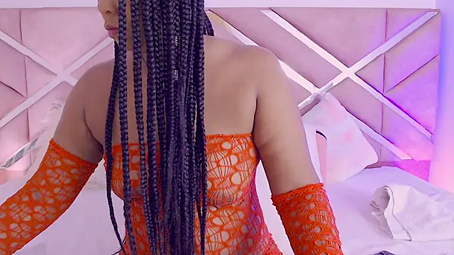 Snapshot of sofia_07 chatting on February 17, 2026, 9:43 pm sofia 07 online show from February 17, 2026, 9:43 pm